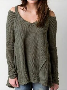Free People Moonshine V-neck Cold shoulder Sweater